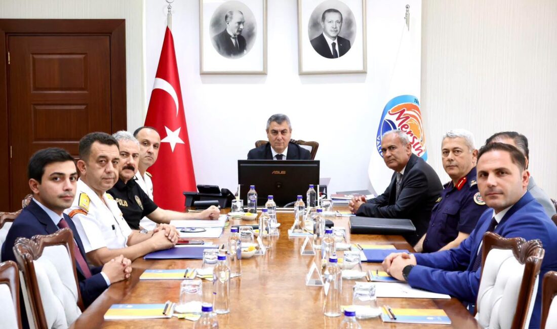 Mersin’de Güvenlik ve Asayiş Değerlendirme Toplantısı Yapıldı Mersin Valisi Atilla Toros başkanlığında