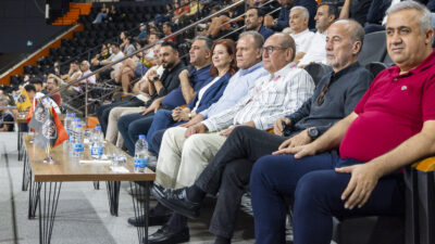 BAŞKAN SEÇER VE MERAL SEÇER CARETTALARA TRİBÜNDEN DESTEK VERDİ Mersin Spor Kulübü (MSK), Türkiye