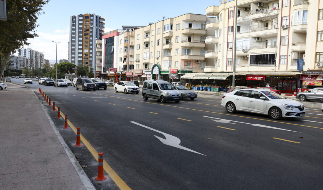 BÜYÜKŞEHİR, GÜLERYÜZ KAVŞAĞI’NDA TRAFİK AKIŞINI İYİLEŞTİRDİ Mersin Büyükşehir Belediyesi, kent genelinde