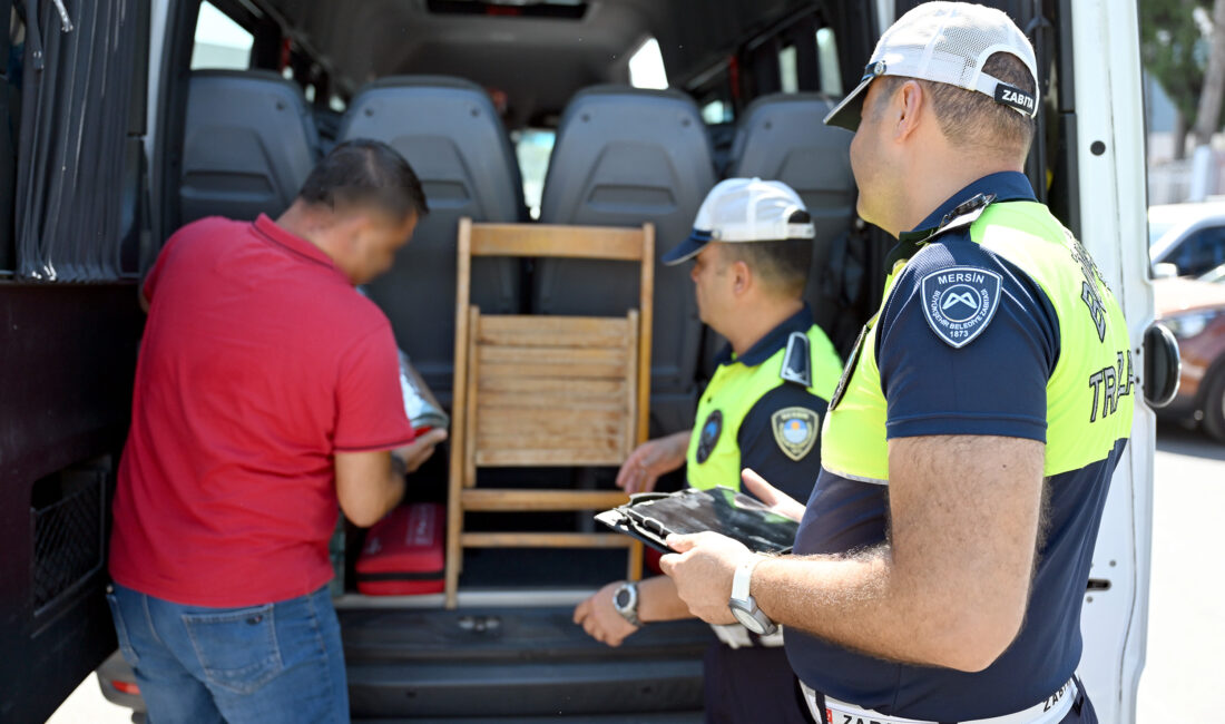 Mersin Büyükşehir Belediyesi, öğrencilerin