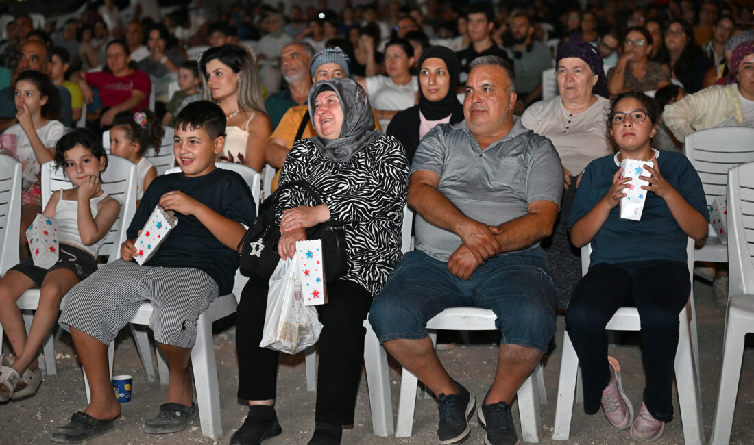 MERSİN BÜYÜKŞEHİR’İN AÇIK HAVA SİNEMASI BU KEZ TARSUS’TA Akça: “Mersin Sinema Ofisi,