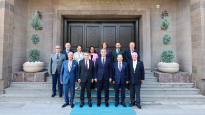 “GAZETENİN OLMADIĞI BİR MEDYA MÜMKÜN DEĞİL” Küresel Gazeteciler Konseyi (KGK) yerel
