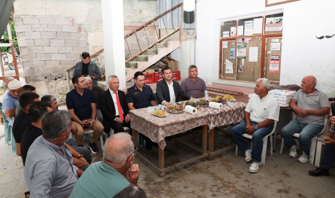 “Yönetime vatandaşlarımızı da katarak en doğruya ve güzele birlikte ulaşmaya çalışıyoruz” Mahalle ziyaretlerini sürdüren, Akdeniz’de girilmedik