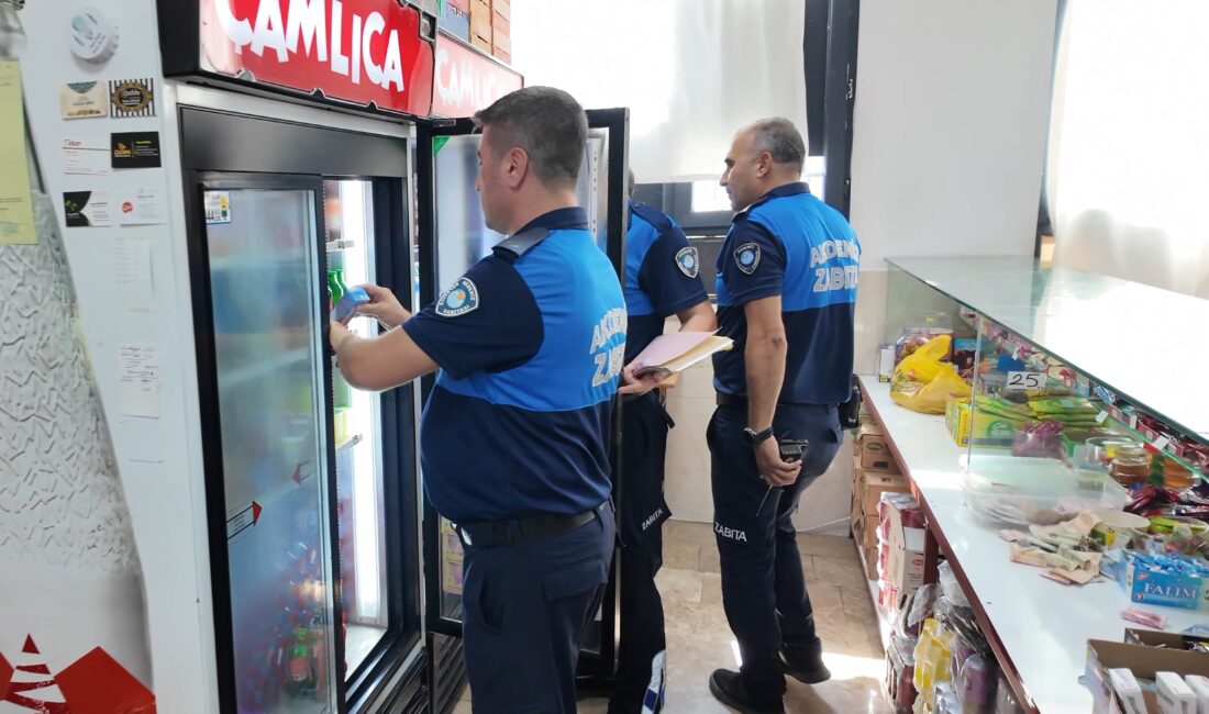 Akdeniz Belediyesi Zabıta Müdürlüğü ekipleri,