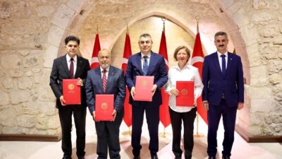 Mersin Valisi Atilla Toros’un himayesinde,