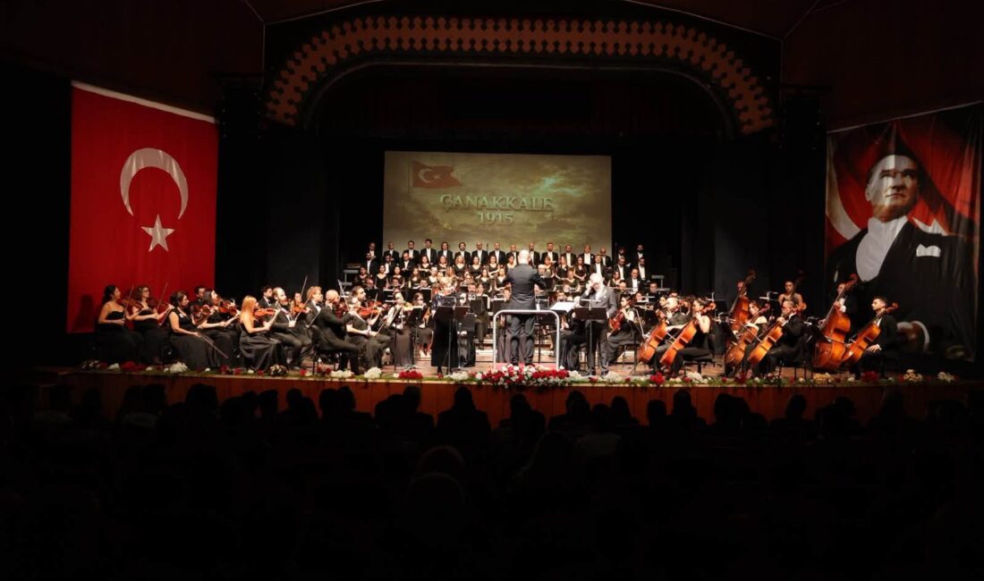 Vali Toros “Üç Destan” konserine katıldı