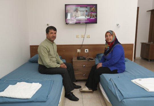 MERSİN BÜYÜKŞEHİR’DEN HASTA VE YAKINLARINA EV KONFORUNDA HİZMET Mersin Büyükşehir Belediyesi, sosyal belediyecilik