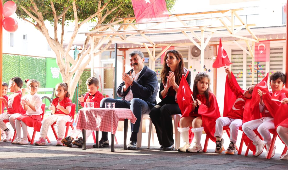 BAŞKAN YILDIZ, MİNİKLERİN CUMHURİYET BAYRAMI SEVİNCİNE ORTAK OLDU Toroslar Belediyesinin Akbelen ve Osmaniye