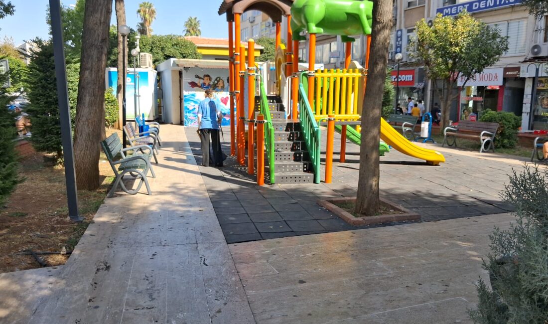Çocuk oyun ve spor aletleri, oturma ve aydınlatma grupları elden geçiyor Akdeniz Belediyesi Park ve