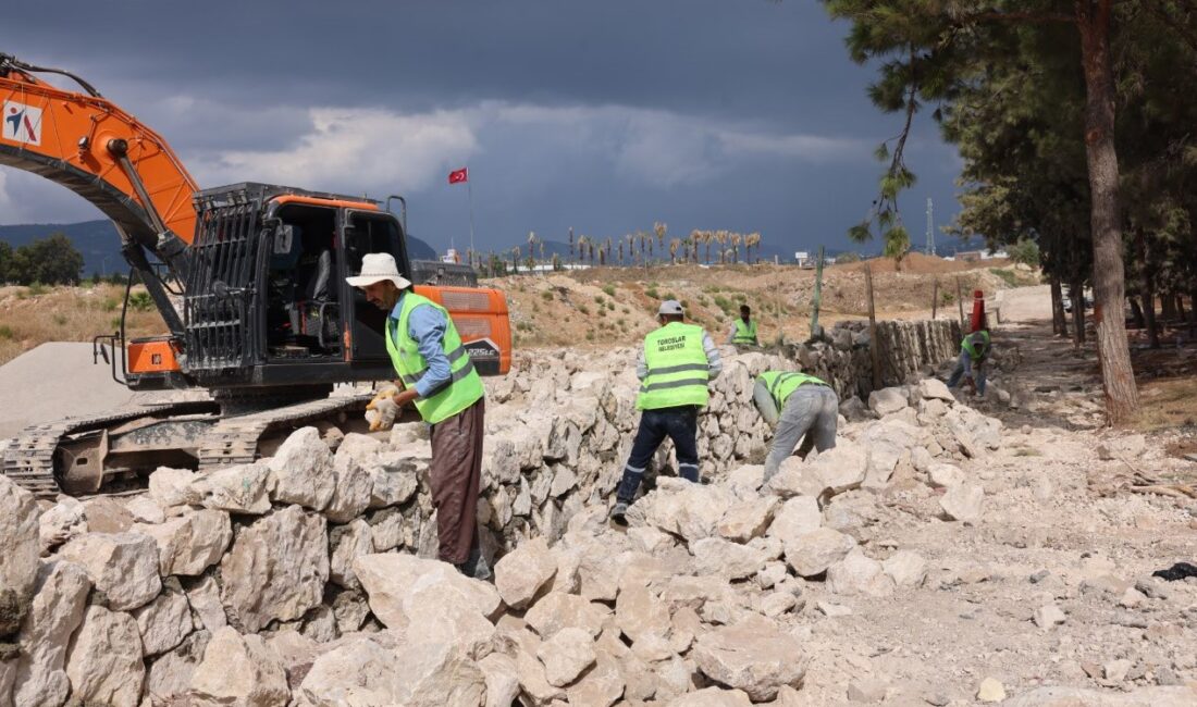 TOROSLAR’IN 16 BİN METREKARELİK PİKNİK ALANINDA YENİLEME ÇALIŞMALARI SÜRÜYOR
